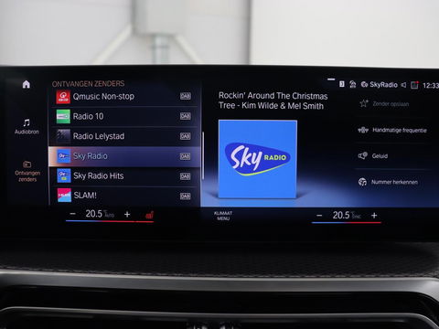 BMW 3-serie 320e M Sport | Panoramadak | Trekhaak | Stoelverwarming | Carplay | Sportstoelen | Leder/Alcantara | Navigatie | Widescreen Display | Sfeerverlichting | Parkeerhulp | PHEV | Plug In