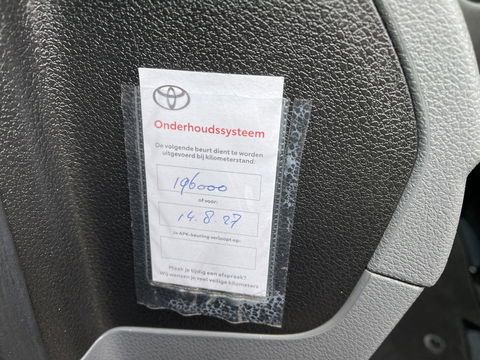 Toyota ProAce Compact 2.0 D-4D 122pk automaat Navigator L1H1 / vaste prijs rijklaar € 16.950 ex btw / lease vanaf € 285 / bruin metallic / euro 6 diesel / bpm vrij / airco / cruise / navi / trekhaak / pdc !