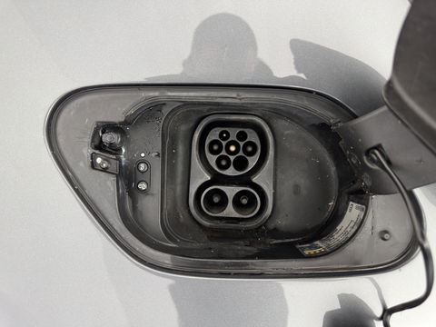 Volkswagen E-Golf {SOH-100%) Aut.* LUXURY-LEATHER | FULL-LED | NAVI-FULLMAP | CAMERA | HEATED-SPORTSEATS | ECC | PDC | CARPLAY | CRUISE | PRIVACY-GLASS | DIGI-COCKPIT | AMBIENT-LIGHT | CCS-FASTLOADER | 19''ALU*