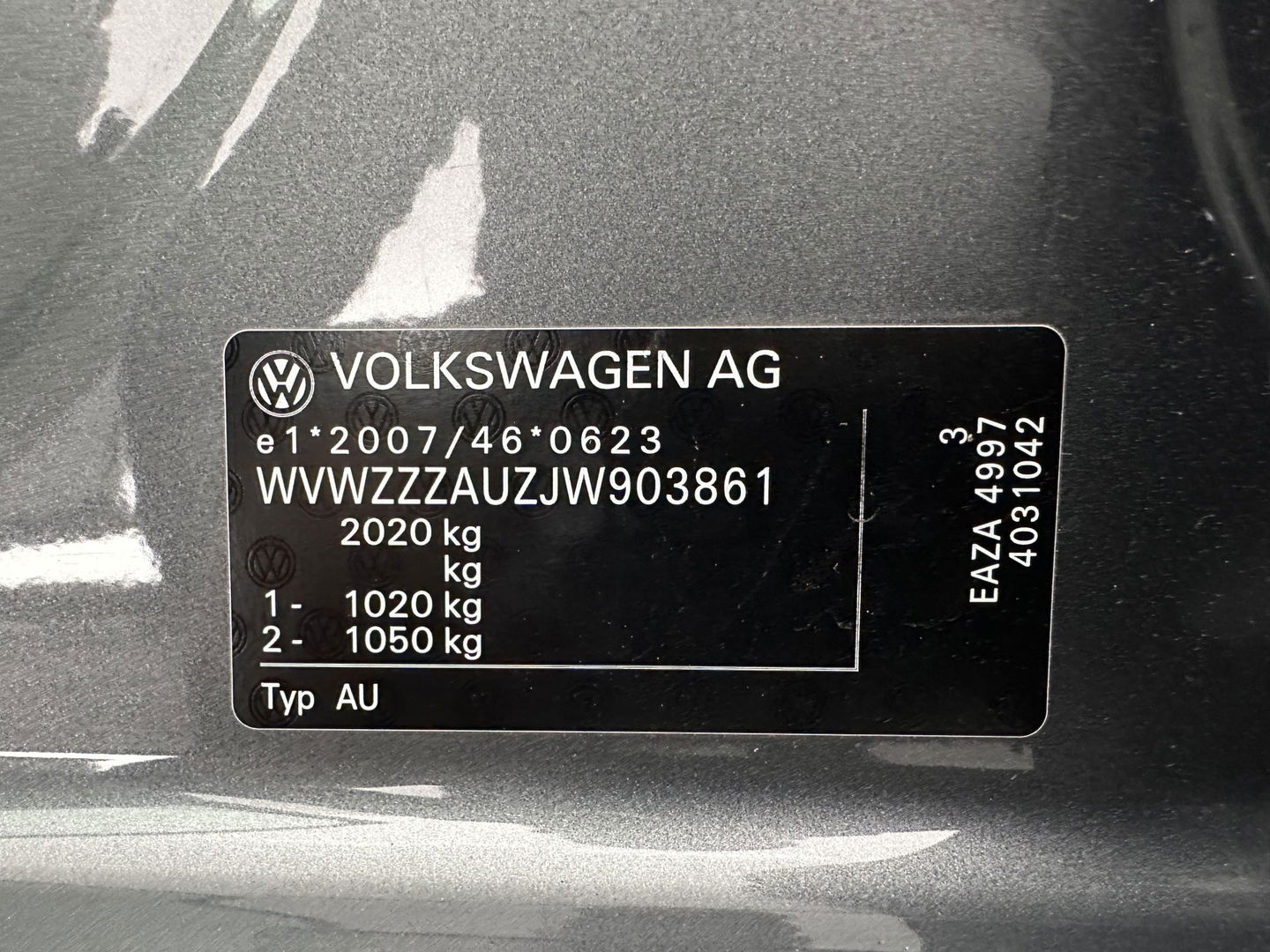 Volkswagen e-Golf (SOH-100%) Aut.* LUXURY-LEATHER | FULL-LED | NAVI-FULLMAP | CAMERA | HEATED-SPORTSEATS | ECC | PDC | CARPLAY | CRUISE | PRIVACY-GLASS | DIGI-COCKPIT | AMBIENT-LIGHT | CCS-FASTLOADER | 19''ALU*