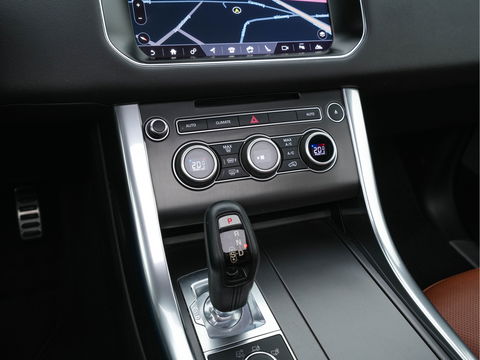 Land Rover Range Rover Sport 3.0 TDV6 HSE Dynamic Aut. *PANO | DIGI-COCKPIT | LUXURY-LEATHER | XENON | NAVI-FULLMAP | CAMERA | KEYLESS | AIR-SUSPENSION | ECC | PDC | HEATED-SPORTSEATS | AMBIENT-LIGHT | CARBON-INLAY | SHIFT-PADDLES | CRUISE |