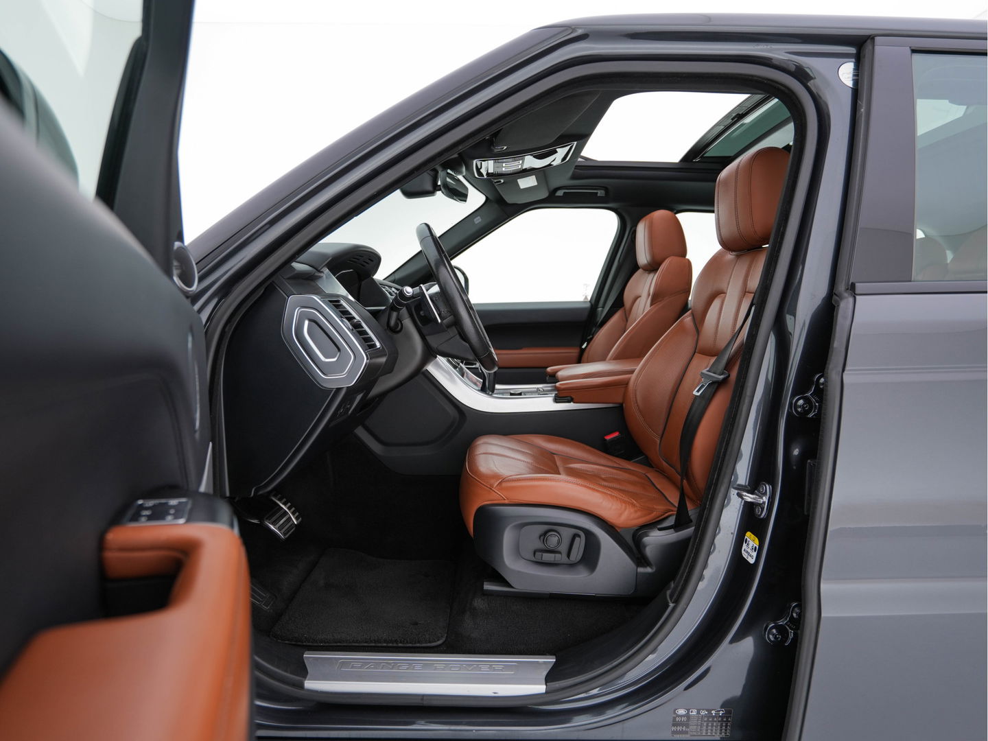 Land Rover Range Rover Sport 3.0 TDV6 HSE Dynamic Aut. *PANO | DIGI-COCKPIT | LUXURY-LEATHER | XENON | NAVI-FULLMAP | CAMERA | KEYLESS | AIR-SUSPENSION | ECC | PDC | HEATED-SPORTSEATS | AMBIENT-LIGHT | CARBON-INLAY | SHIFT-PADDLES | CRUISE |