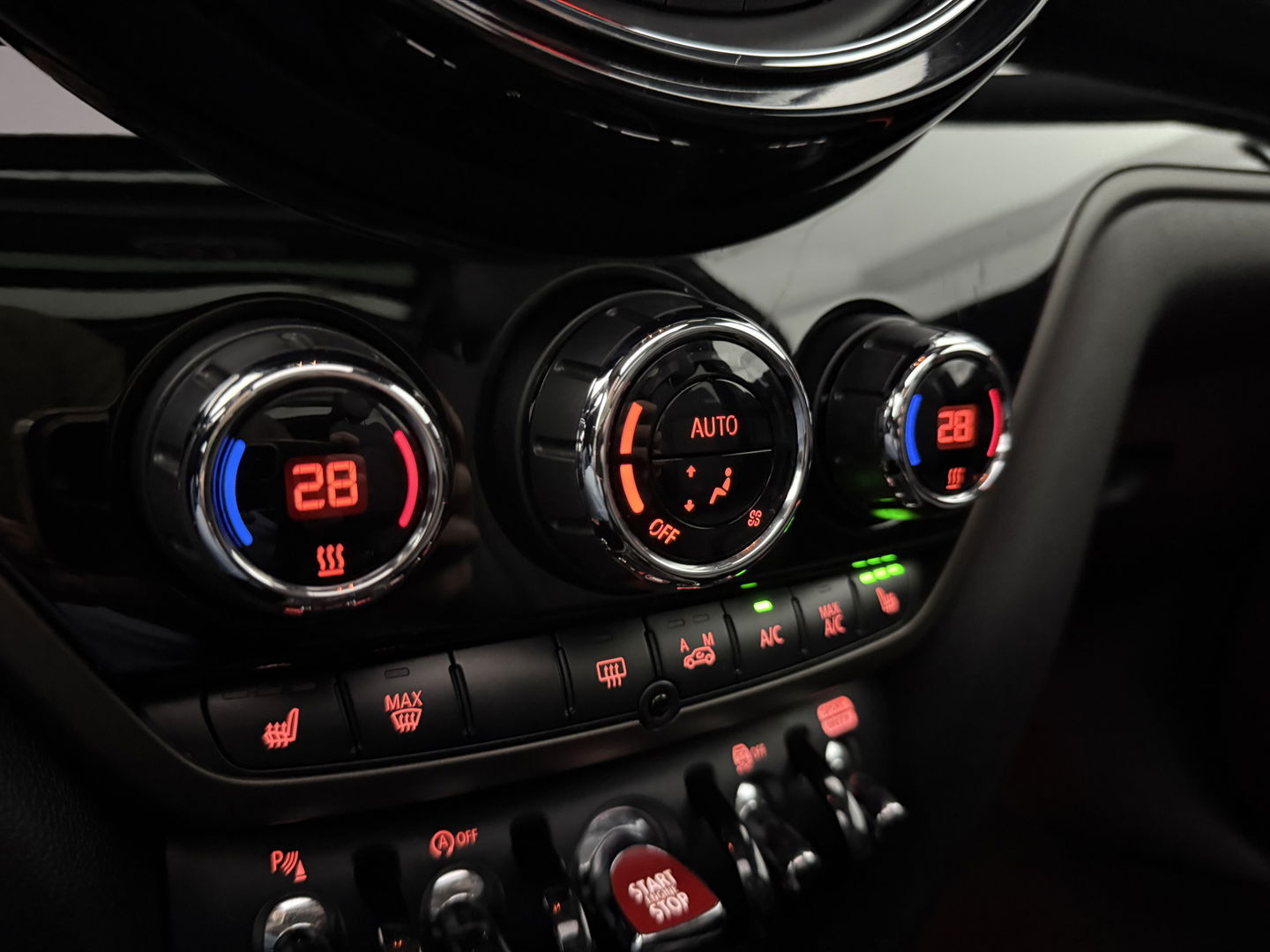 MINI Countryman 1.5 Cooper Chili | Pano | Sfeer | H/K | Carplay | Cruise | Trekh. | Stoelverw. | Keyless | NAP