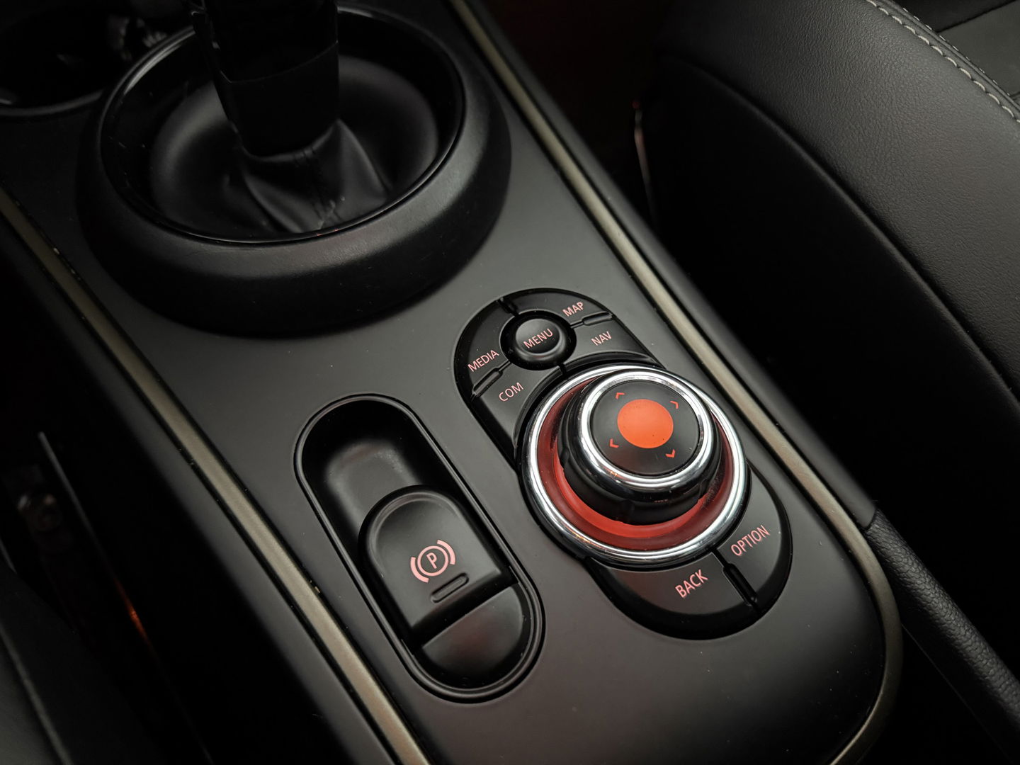 MINI Countryman 1.5 Cooper Chili | Pano | Sfeer | H/K | Carplay | Cruise | Trekh. | Stoelverw. | Keyless | NAP