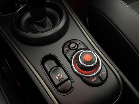 MINI Countryman 1.5 Cooper Chili | Pano | Sfeer | H/K | Carplay | Cruise | Trekh. | Stoelverw. | Keyless | NAP