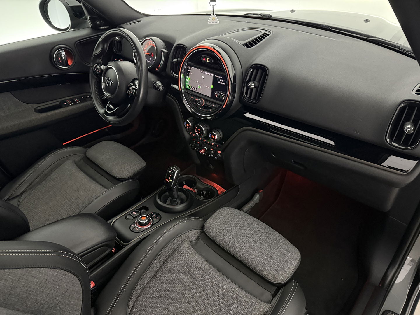 MINI Countryman 1.5 Cooper Chili | Pano | Sfeer | H/K | Carplay | Cruise | Trekh. | Stoelverw. | Keyless | NAP