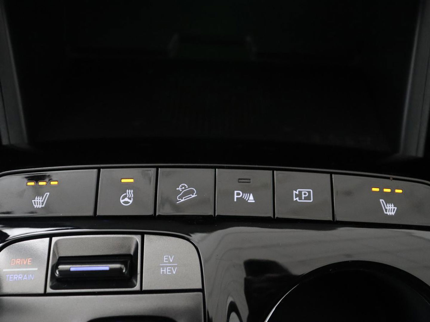 Hyundai Tucson 1.6 T-GDI PHEV N Line Sky 4WD | Panoramadak | Stoelverwarming | Leder/Alcantara | Camera | Adaptive cruise | Carplay | Full LED | Stuurverwarming | Keyless | Plug In