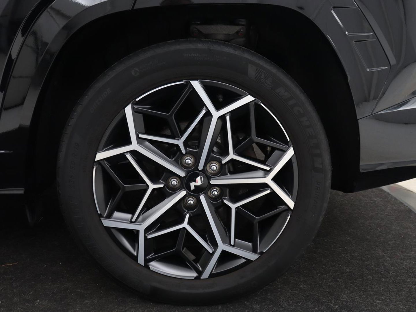 Hyundai Tucson 1.6 T-GDI PHEV N Line Sky 4WD | Panoramadak | Stoelverwarming | Leder/Alcantara | Camera | Adaptive cruise | Carplay | Full LED | Stuurverwarming | Keyless | Plug In