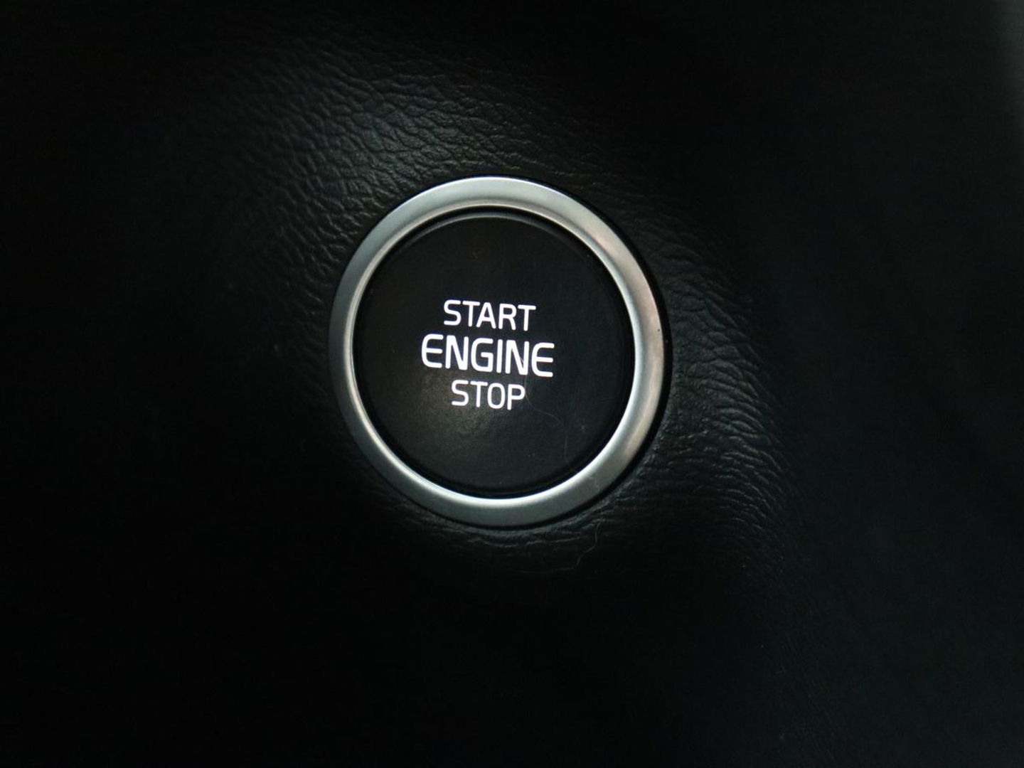 Volvo XC40 1.5 T5 Recharge Momentum Pro | Harman/Kardon | Camera | Carplay | Half leder | Navigatie | Cruise control | Climate control | Parkeerhulp | Full LED | PHEV | Plug In