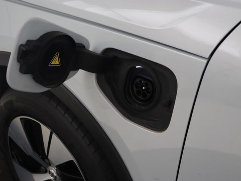 Volvo XC40 1.5 T5 Recharge Momentum Pro | Harman/Kardon | Camera | Carplay | Half leder | Navigatie | Cruise control | Climate control | Parkeerhulp | Full LED | PHEV | Plug In