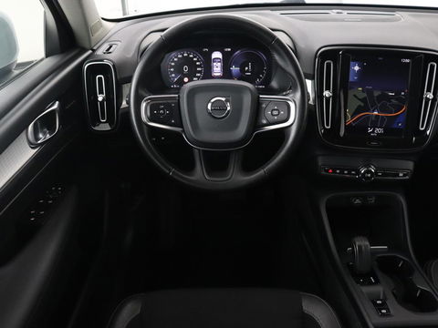 Volvo XC40 1.5 T5 Recharge Momentum Pro | Harman/Kardon | Camera | Carplay | Half leder | Navigatie | Cruise control | Climate control | Parkeerhulp | Full LED | PHEV | Plug In
