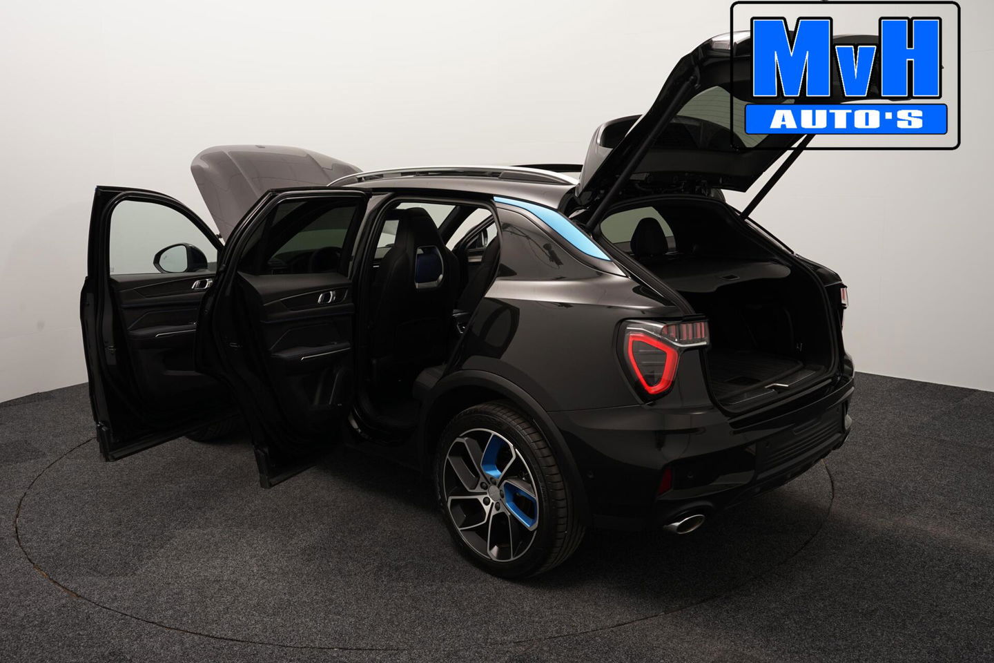 Lynk & Co 01 1.5 Plug-in Hybride|ZWARTE.HEMEL|360ºCAM|PANO|NAP