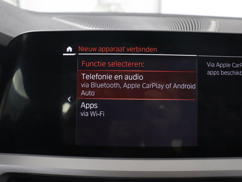 BMW 3 Serie 318i Business Edition | Stoelverwarming | Camera | Carplay | Live Cockpit | Full LED | Navigatie | Dodehoek detectie | Climate control