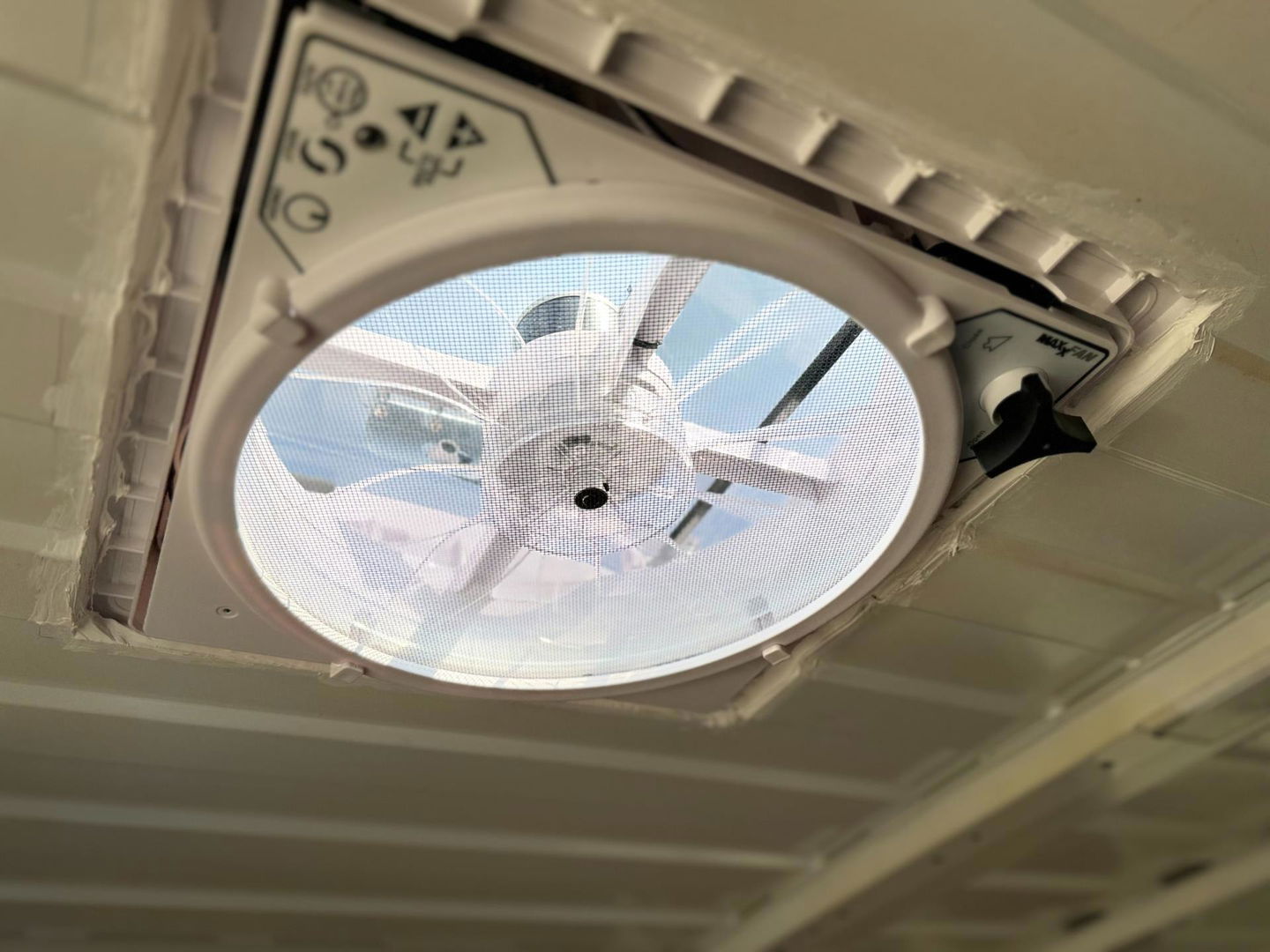 Peugeot Boxer 335 2.2 BlueHDi 140 L3H2 Premium Camera Airco Navi