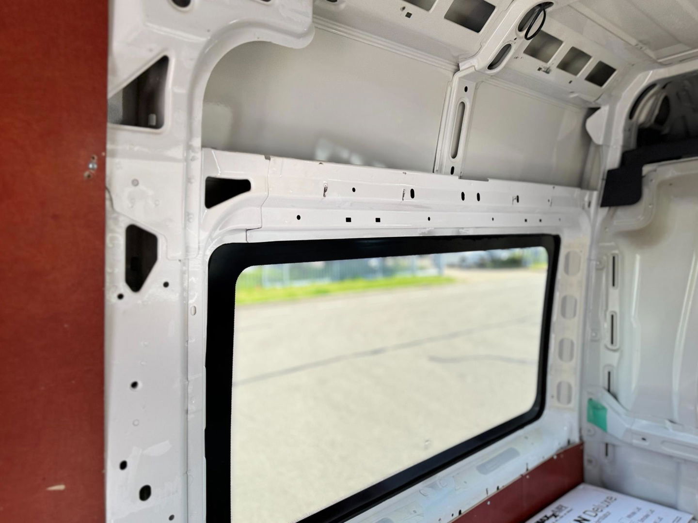 Peugeot Boxer 335 2.2 BlueHDi 140 L3H2 Premium Camera Airco Navi