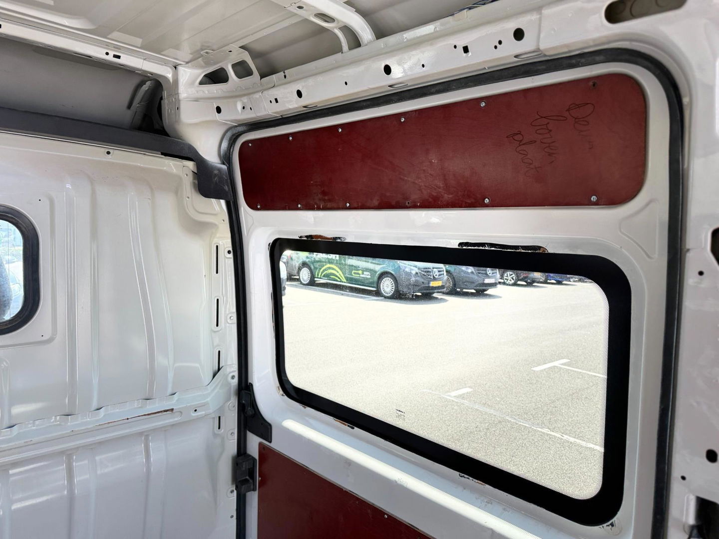 Peugeot Boxer 335 2.2 BlueHDi 140 L3H2 Premium Camera Airco Navi