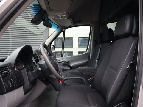 Mercedes-Benz Sprinter 316 CDI Automaat L2H2 - Trekhaak 2,8t KG - Xenon - 1ste Eigenaar