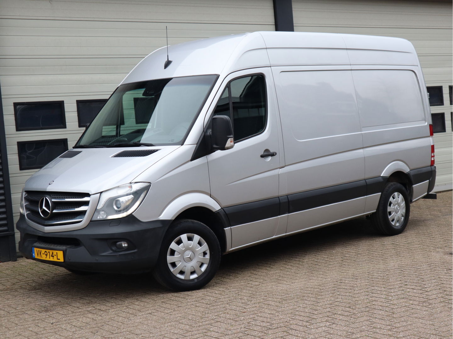 Mercedes-Benz Sprinter 316 CDI Automaat L2H2 - Trekhaak 2,8t KG - Xenon - 1ste Eigenaar