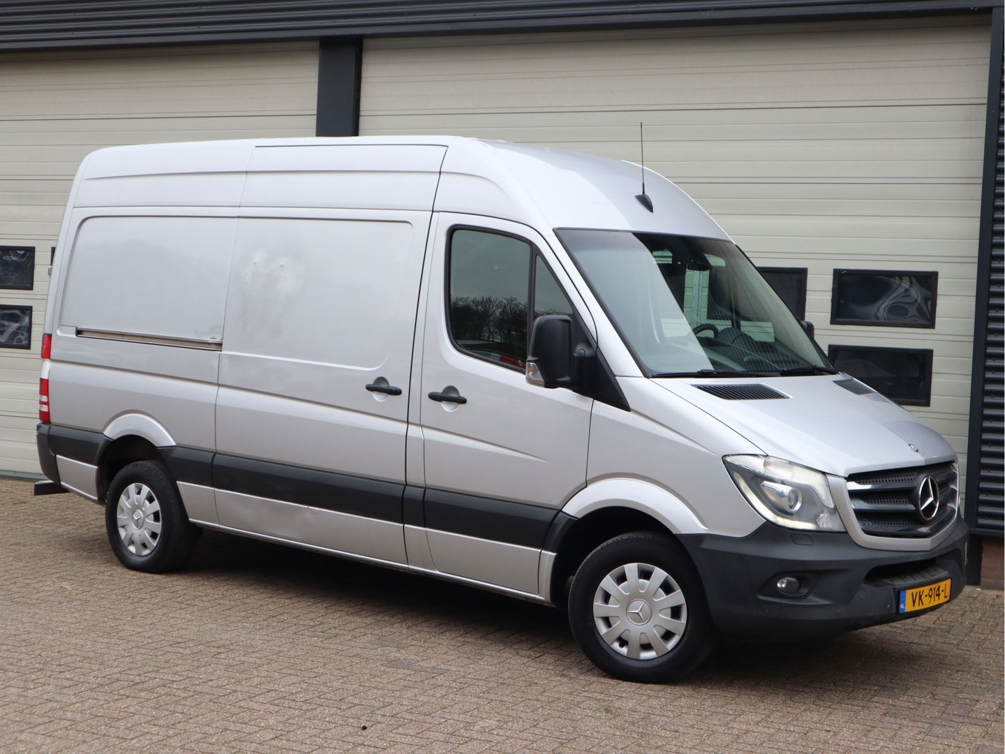 Mercedes-Benz Sprinter 316 CDI Automaat L2H2 - Trekhaak 2,8t KG - Xenon - 1ste Eigenaar