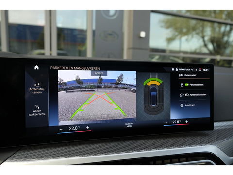 BMW 3 Serie Touring 330e 292pk M-sport Panoramadak M3 seats *BTW* Head-up Laser lampen Adaptive cruise Camera