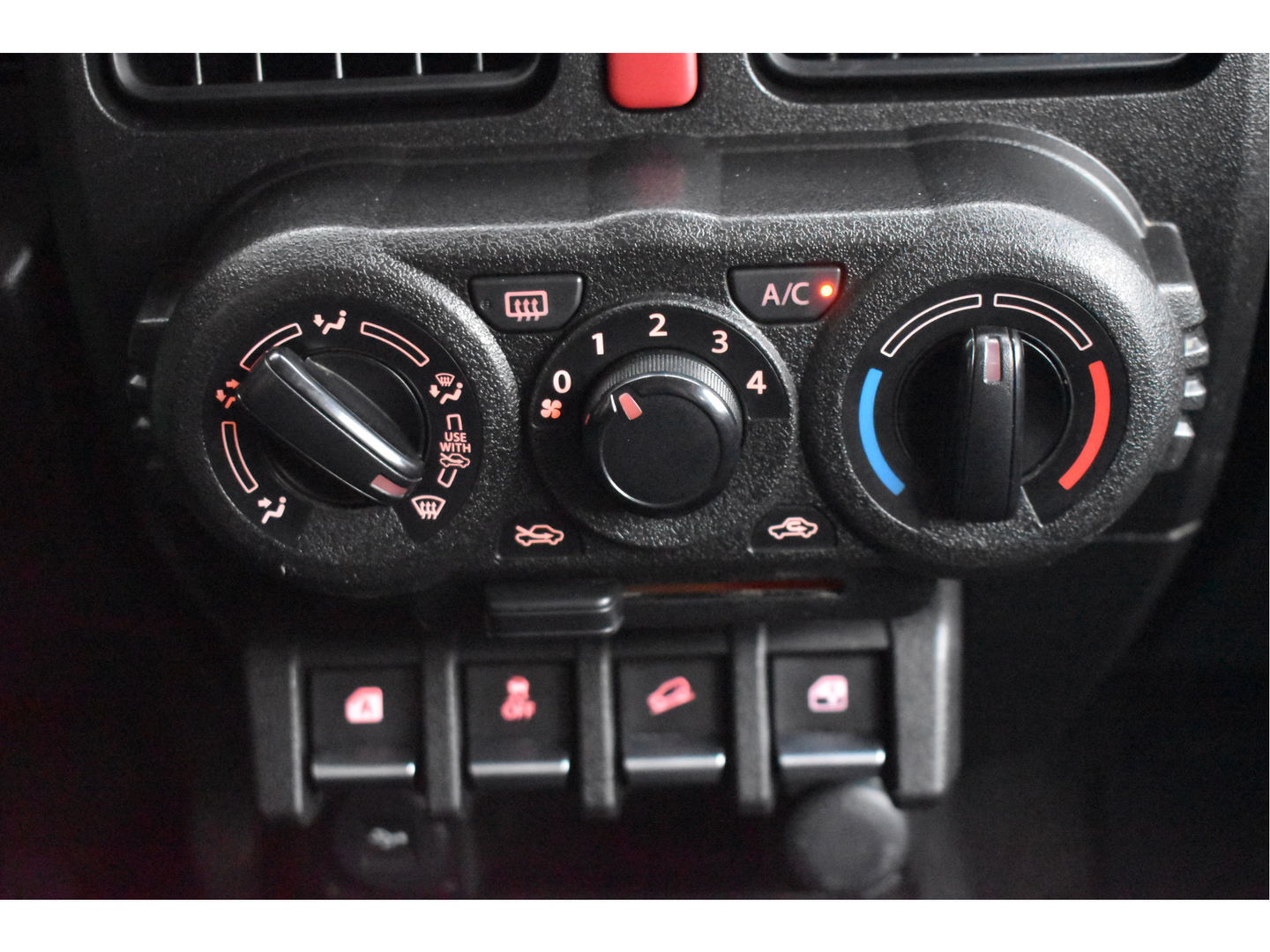 Suzuki Jimny Professional 4x4 Allgrip | Grijs kenteken | Ex.BTW | Lier | Afn.trekhaak | Stoelverwarming | Cruise Control | Bluetooth