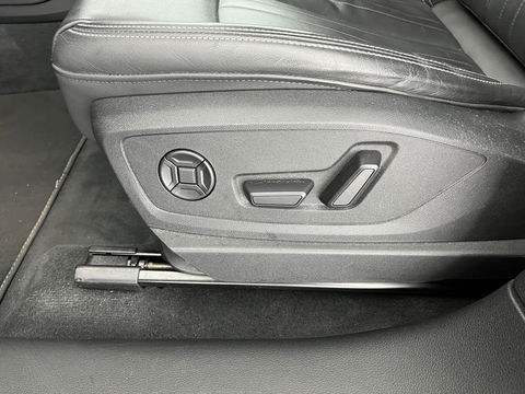 Audi e-tron 55 quattro Advanced edition Plus 95 kWh [3-Fase] {SOH-93%} (INCL-BTW) Aut.*LUXURY-LEATHER | ADAPTIVE-CRUISE | FULL-LED | DIGI-COCKPIT | KEYLESS | MEMORY-PACK | CAMERA | NAVI-FULLMAP | SHIFT-PADDLES | DAB+ | HEATED-COMFORTSEATS | DRIVE-SELECT | 20''AL