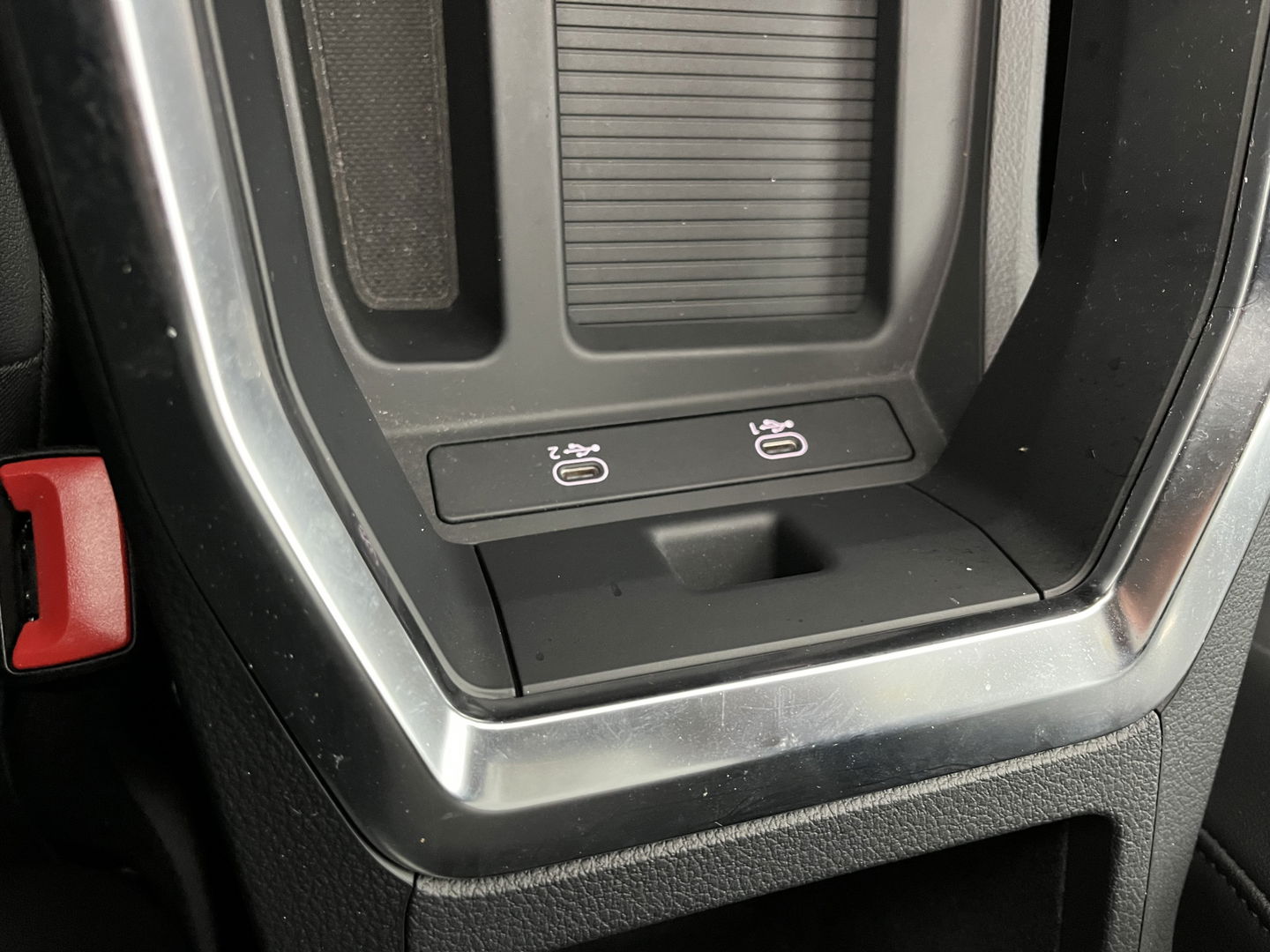 Audi e-tron 55 quattro Advanced edition Plus 95 kWh [3-Fase] {SOH-93%} (INCL-BTW) Aut.*LUXURY-LEATHER | ADAPTIVE-CRUISE | FULL-LED | DIGI-COCKPIT | KEYLESS | MEMORY-PACK | CAMERA | NAVI-FULLMAP | SHIFT-PADDLES | DAB+ | HEATED-COMFORTSEATS | DRIVE-SELECT | 20''AL