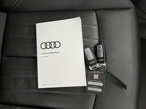Audi e-tron 55 quattro Advanced edition Plus 95 kWh [3-Fase] {SOH-93%} (INCL-BTW) Aut.*LUXURY-LEATHER | ADAPTIVE-CRUISE | FULL-LED | DIGI-COCKPIT | KEYLESS | MEMORY-PACK | CAMERA | NAVI-FULLMAP | SHIFT-PADDLES | DAB+ | HEATED-COMFORTSEATS | DRIVE-SELECT | 20''AL