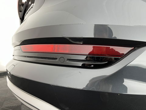 Audi e-tron 55 quattro Advanced edition Plus 95 kWh [3-Fase] {SOH-93%} (INCL-BTW) Aut.*LUXURY-LEATHER | ADAPTIVE-CRUISE | FULL-LED | DIGI-COCKPIT | KEYLESS | MEMORY-PACK | CAMERA | NAVI-FULLMAP | SHIFT-PADDLES | DAB+ | HEATED-COMFORTSEATS | DRIVE-SELECT | 20''AL