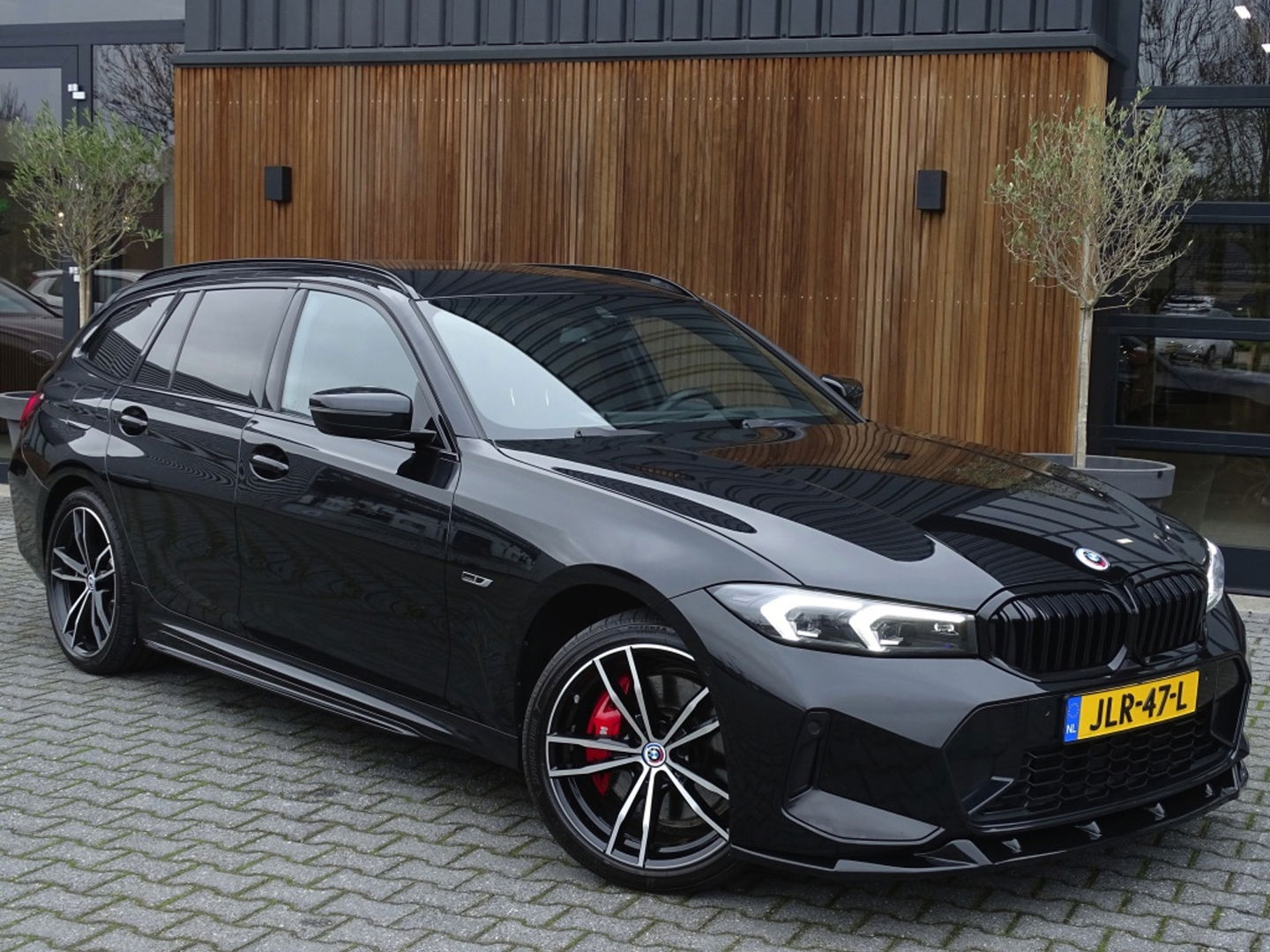 BMW 3 Serie Touring 320e 204PK xDrive M Sport / nieuw type / LED