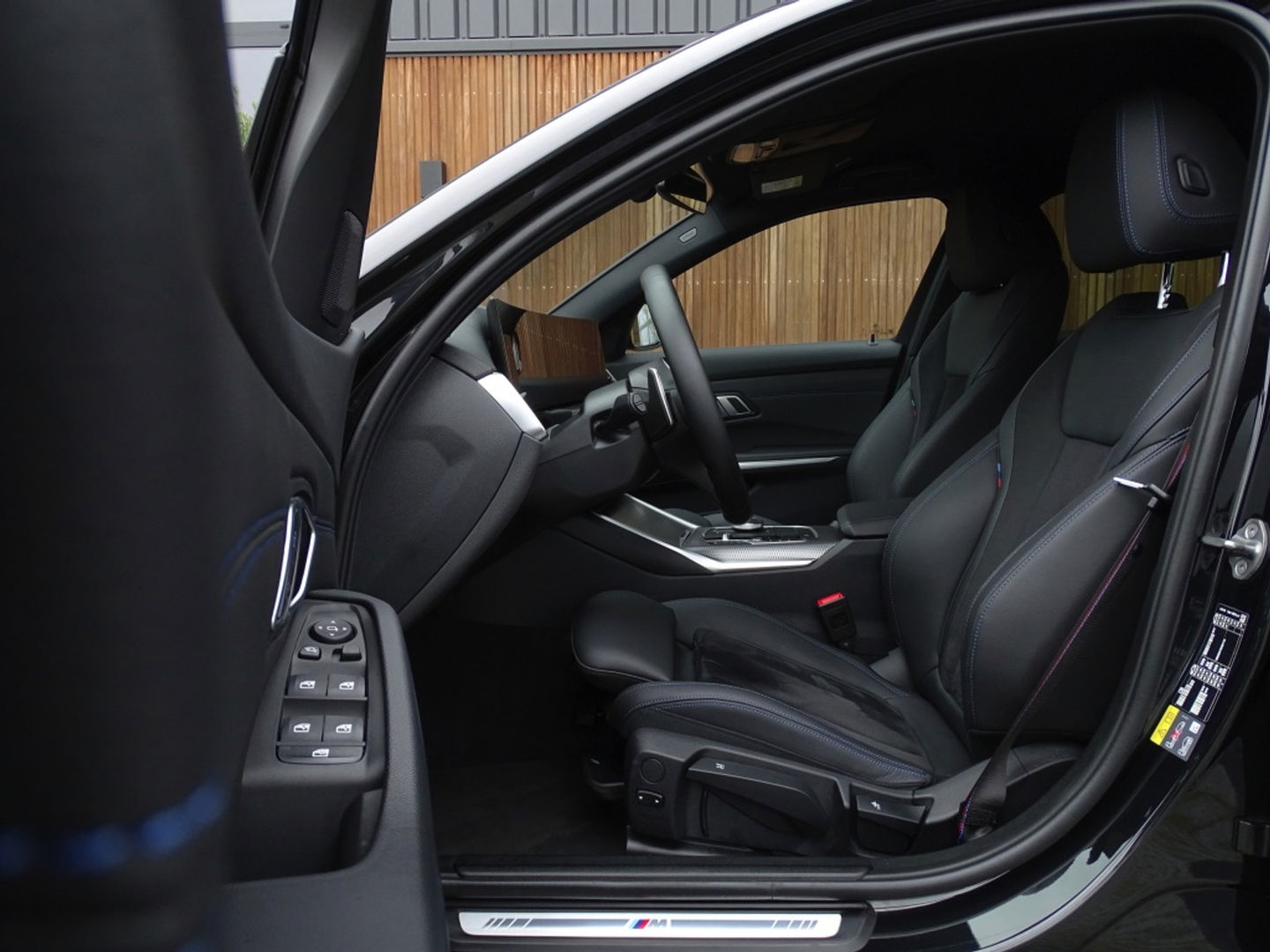 BMW 3 Serie Touring 320e 204PK xDrive M Sport / nieuw type / LED