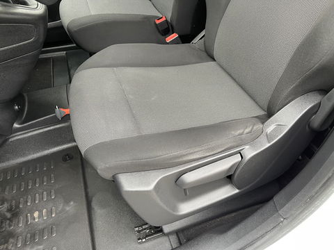 Peugeot Partner 1.2 PureTech Premium benzine grijs kenteken / originele Nederlandse bus / lease vanaf € 201 / zakelijk bpm vrij / vaste prijs rijklaar € 11.950 ex btw / airco / cruise / navigatie