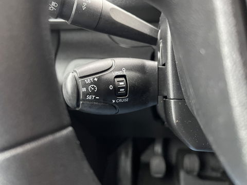 Peugeot Partner 1.2 PureTech Premium benzine grijs kenteken / originele Nederlandse bus / lease vanaf € 201 / zakelijk bpm vrij / vaste prijs rijklaar € 11.950 ex btw / airco / cruise / navigatie