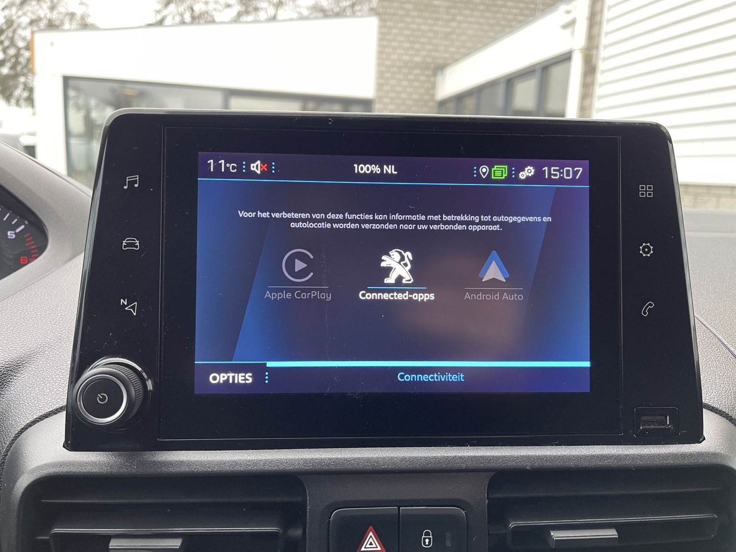 Peugeot Partner 1.2 PureTech Premium benzine grijs kenteken / originele Nederlandse bus / lease vanaf € 201 / zakelijk bpm vrij / vaste prijs rijklaar € 11.950 ex btw / airco / cruise / navigatie