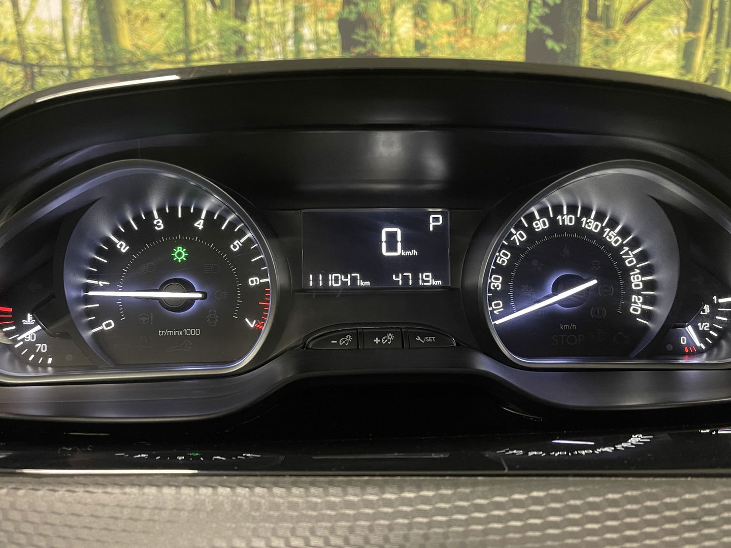 Peugeot 2008 1.2 PureTech Active Apple Carplay | Android Auto | Airconditioning | Cruise Control | DAB | Navigatie | Spraakbediening |