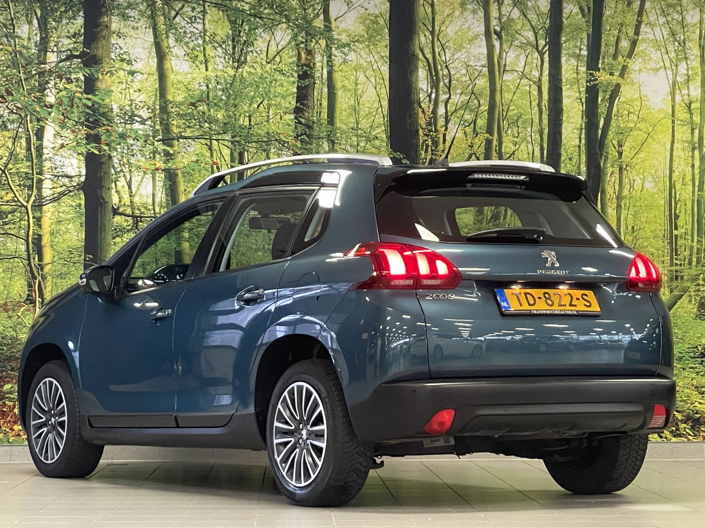 Peugeot 2008 1.2 PureTech Active Apple Carplay | Android Auto | Airconditioning | Cruise Control | DAB | Navigatie | Spraakbediening |