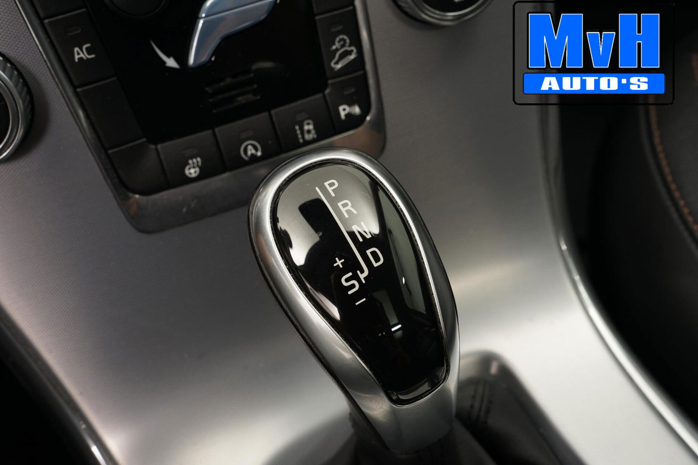 Volvo XC60 2.0 T6 Summum 306PK|PANO|H/K AUDIO|ADAP.CRUISE|TREKH