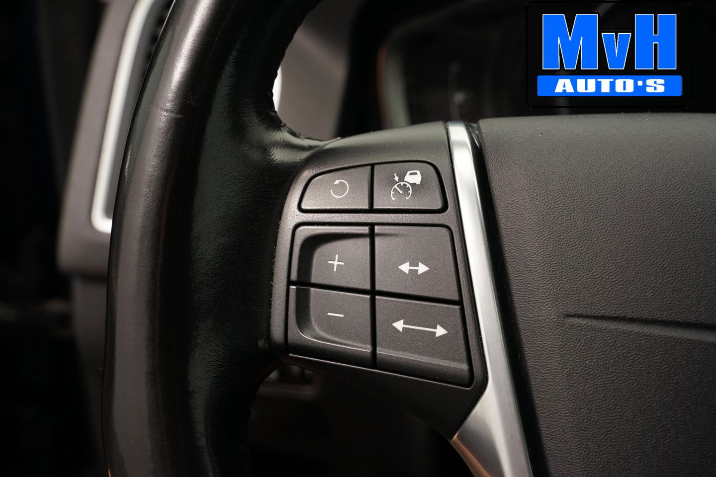 Volvo XC60 2.0 T6 Summum 306PK|PANO|H/K AUDIO|ADAP.CRUISE|TREKH