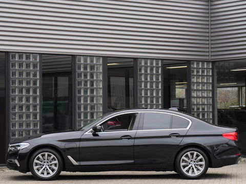 BMW 5 Serie 530e SCHUIFDAK/ COGNAC LEER/ 360°CAMERA/ DRIVING ASSISTANCE PLUS PAKKET