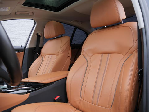 BMW 5 Serie 530e SCHUIFDAK/ COGNAC LEER/ 360°CAMERA/ DRIVING ASSISTANCE PLUS PAKKET