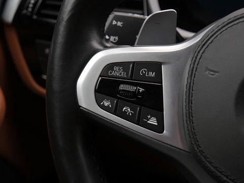 BMW 5 Serie 530e SCHUIFDAK/ COGNAC LEER/ 360°CAMERA/ DRIVING ASSISTANCE PLUS PAKKET