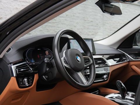 BMW 5 Serie 530e SCHUIFDAK/ COGNAC LEER/ 360°CAMERA/ DRIVING ASSISTANCE PLUS PAKKET