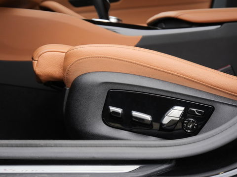 BMW 5 Serie 530e SCHUIFDAK/ COGNAC LEER/ 360°CAMERA/ DRIVING ASSISTANCE PLUS PAKKET