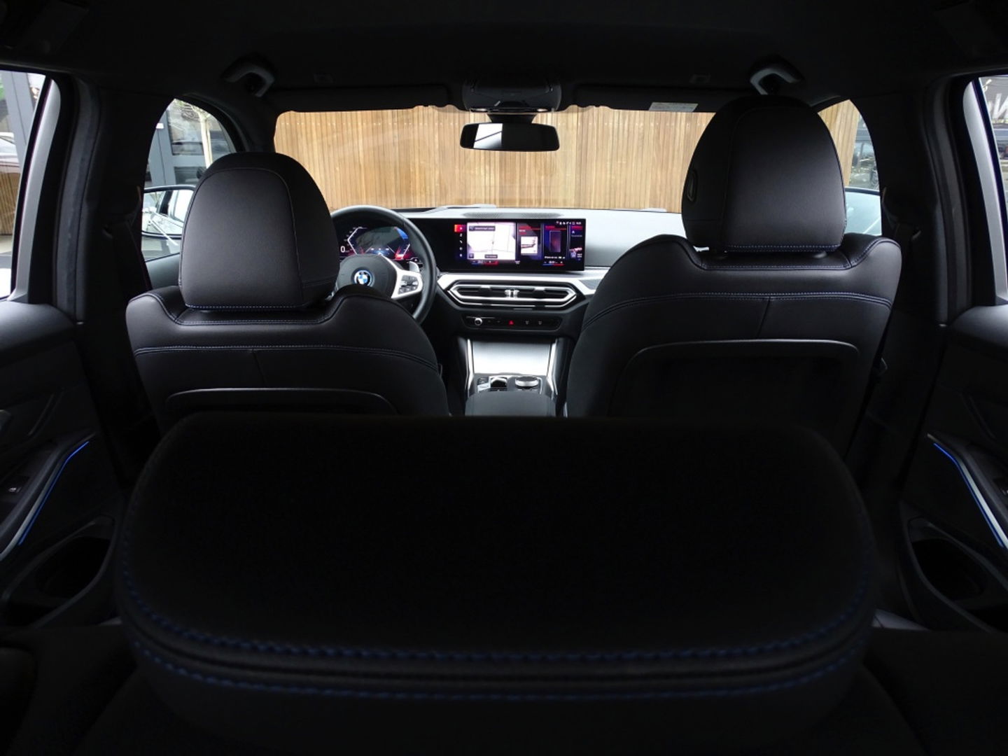 BMW 3 Serie Touring 320e 204PK xDrive M Sport / nieuw type / LED