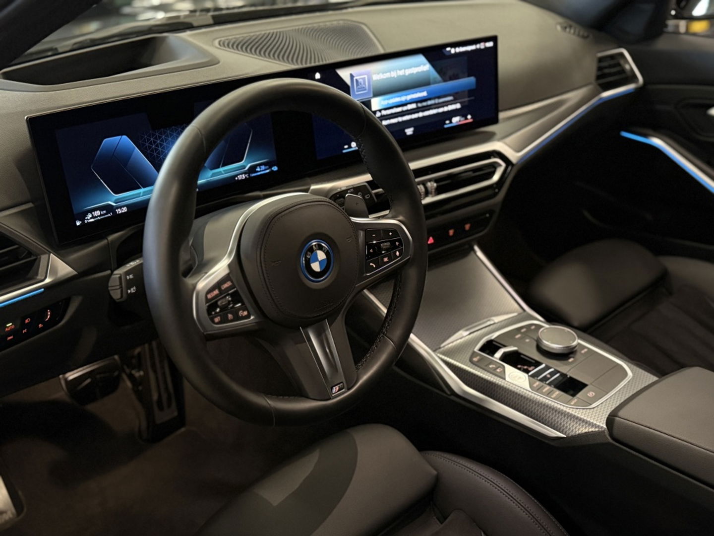 BMW 3 Serie Touring 320e 204PK xDrive M Sport / nieuw type / LED