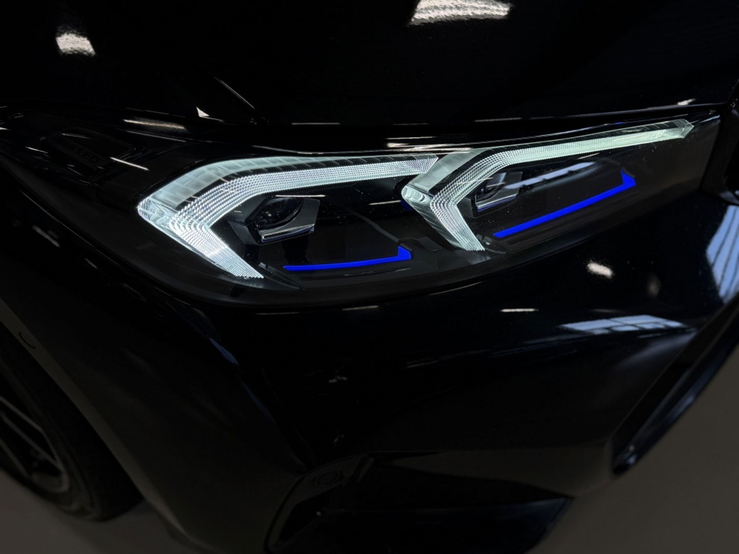 BMW 3 Serie Touring 320e 204PK xDrive M Sport / nieuw type / LED