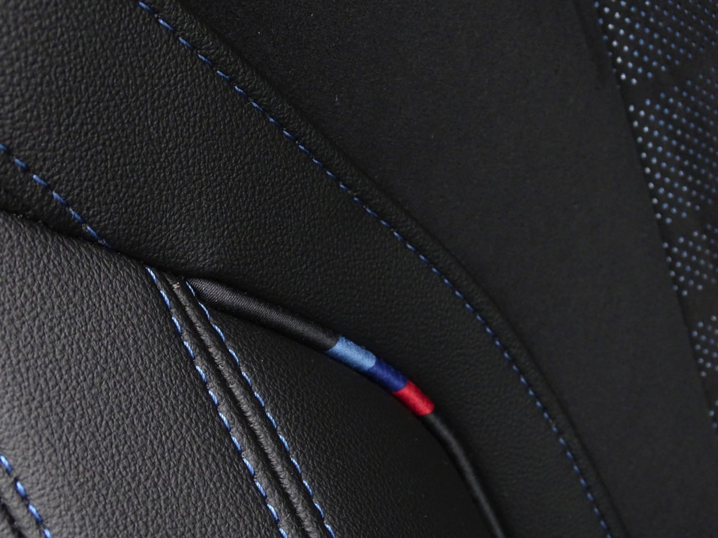 BMW 3 Serie Touring 320e 204PK xDrive M Sport / nieuw type / LED