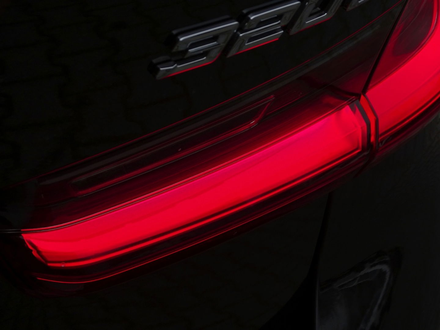 BMW 3 Serie Touring 320e 204PK xDrive M Sport / nieuw type / LED