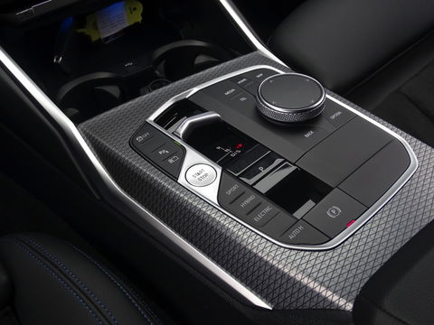 BMW 3 Serie Touring 320e 204PK xDrive M Sport / nieuw type / LED