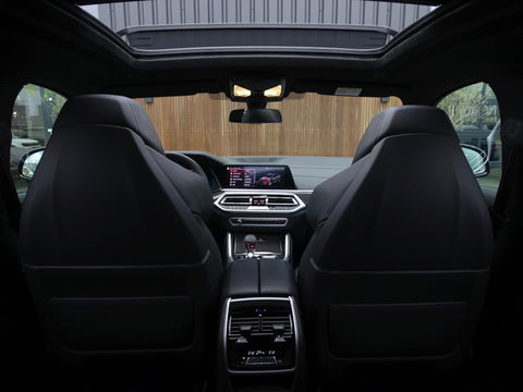 BMW X6 M Competition 627PK / SkyLounge / Carbon / Laser / M- Individual /